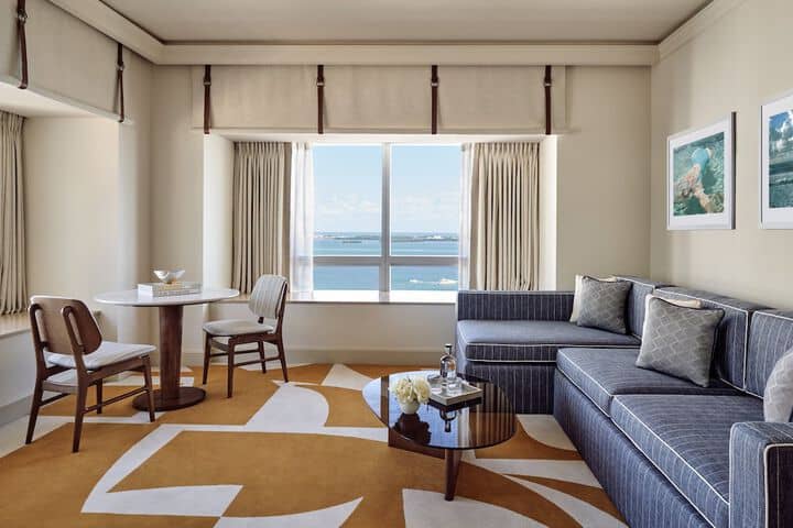 Room 34 of 60