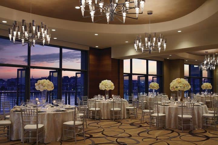 Banquet hall