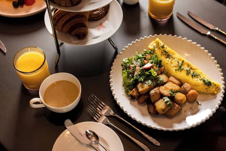 Breakfast/Coffee Service 59 of 94