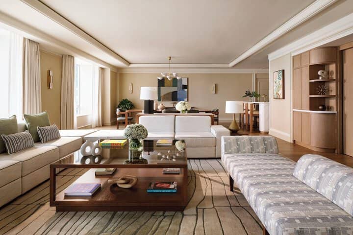 Room 25 of 60