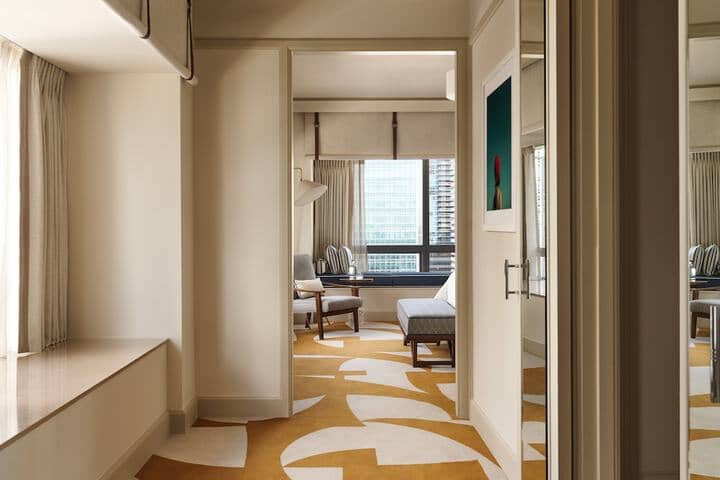 Room 8 of 60