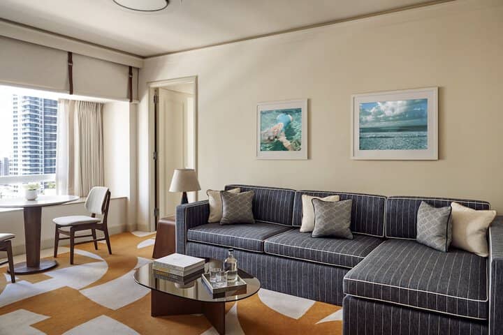 Room 10 of 60